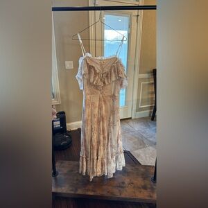 Miajoy Creme floral medium dress